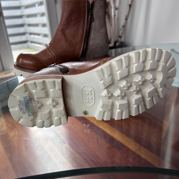 BEDSTU BRIANNA TAN RUSTIC NECTAR LUX - Picture 9 of 10